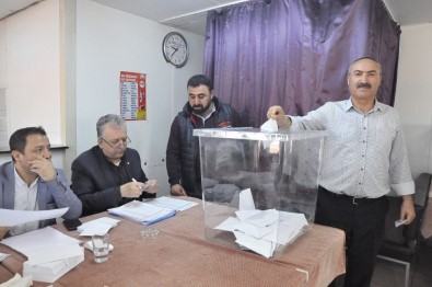 Sungurlu'da Kamyoncuların Yeni Başkanı Kocabaş Oldu