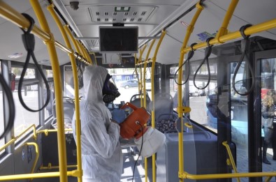 Çanakkale'de Şehir İçi Otobüsler Koronavirüse Karşı Dezenfekte Edildi