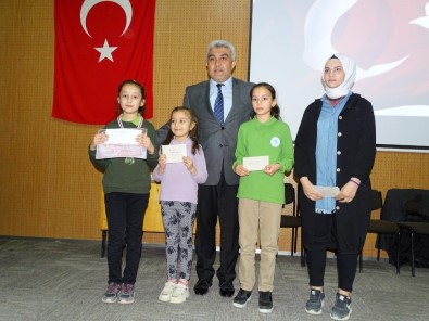Hisarcık'ta Yarışmalarda Dereceye Giren Öğrenciler Ödüllendirildi