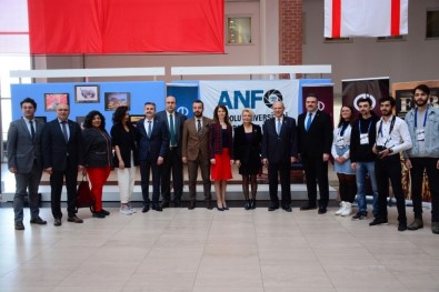 'Kadın Ve Toprak' Sergisi