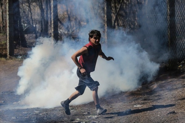 Yunanistan sınıra beton blok koydu