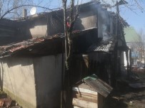 Bolu'da, Yangın Sonucu Ahşap Evde Hasar Oluştu