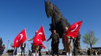Şehitler İçin 510 Bin Adım Atarak Çanakkale'ye Geldi