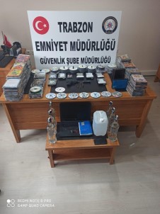 Trabzon'da Korsan CD Operasyonu