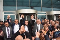 Başkan Aydar'a Destek İçin Belediyeye Akın Ettiler