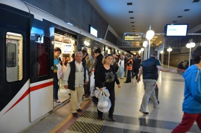 Başkan Soyer'den Koronavirüs İle İlgili Risk Gruplarına Önemli Çağrı