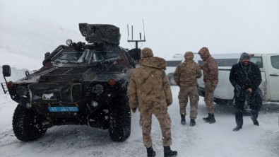 Çığ Bölgesinde Arama Çalışmaları Yeniden Başladı