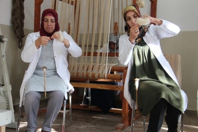 Ehram'ın Şehir Tartışmaları Devam Ederken Erzurumlu Hanımlar Ehrama Modern Dokunuşlarla Bir Geleneği Sürdürüyor