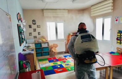 Körfez'de Okullar Ve Yaşam Alanları İlaçlandı