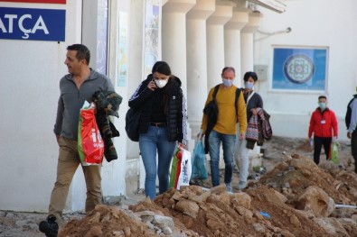 Yunan Adasında Mahsur Kalan Vatandaşlar Türkiye'ye Ulaştı