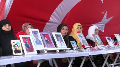 Diyarbakır Annelerinin Oturma Eylemine Bir Aile Daha Katıldı