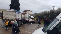 İzmir'de Korkunç Kaza Açıklaması 1 Ölü, 4 Yaralı Haberi