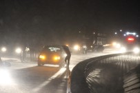 Sivas'ta Kar Ulaşımda Aksamalara Neden Oldu