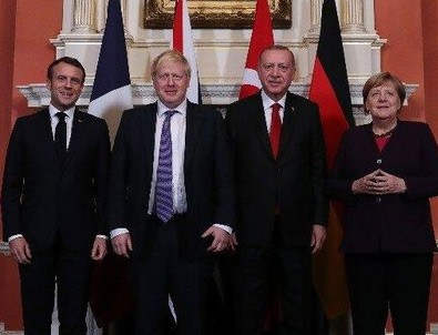 Liderler telekonferans yöntemiyle görüştü!