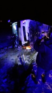 Kırşehir'de Yolcu Otobüsü Yan Yattı Açıklaması 13 Yaralı