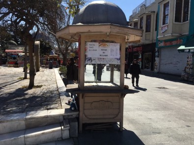 (Özel) Korona Virüs Tarihi Eyüpsultan Meydanındaki Simitçileri Vurdu