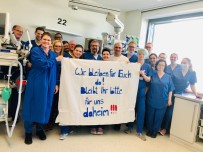 YOĞUN MESAİ - Almanya'da Doktorlardan 'Evde Kalın' Çağrısı