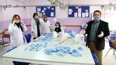 Sakarya'da Öğretmen Ve Öğrenciler Koronavirüse Karşı Maske Mesaisinde