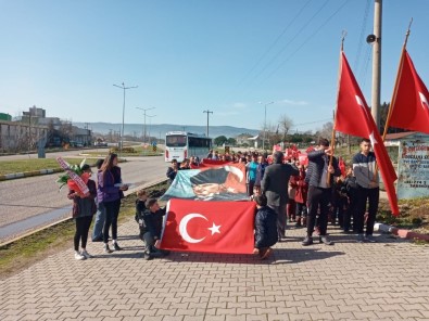 Gönen'de Mehmetçik'e Destek