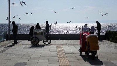 Marmara Denizi'nde Lodos Etkisini Sürdürüyor