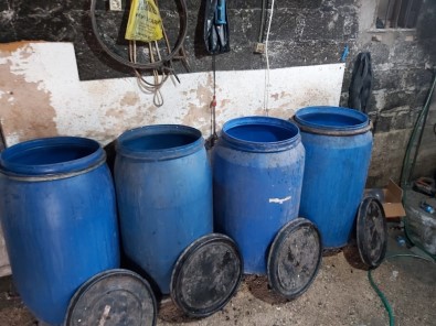 Adana'da 3 Bin 650 Litre Kaçak İçki Ele Geçirildi