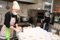Balçova'da Yaşlı Vatandaşlara Sıcak Yemek Haberi