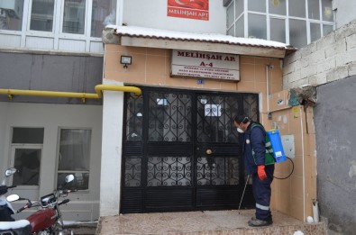 Bünyan Belediyesi Apartmanları Dezenfekte Ediyor