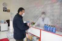 ABDURRAHMAN BULUT - Eczanede İlginç Korona Virüs Önlemi