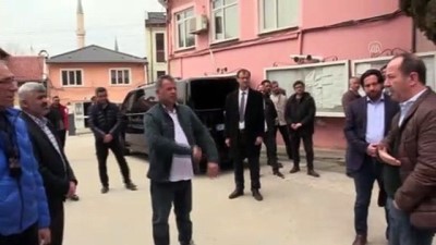 Edirne'de Belediyeye Gelen 30 Müteahhitle Kovid-19 Tedbirleri Kapsamında Açık Havada Görüşüldü