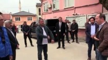 RECEP GÜRKAN - Edirne'de Belediyeye Gelen 30 Müteahhitle Kovid-19 Tedbirleri Kapsamında Açık Havada Görüşüldü