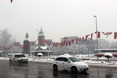 Kayseri'de Kar Etkili Oldu