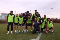KAYSERISPOR - Kayserispor'da Futbolculara Yurtdışı Yasağı