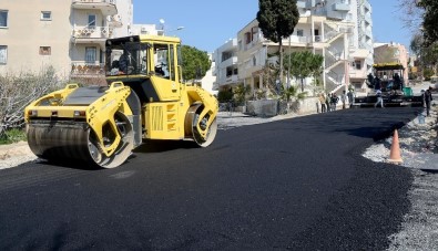 Kuşadası Belediyesi'nden Asfaltlama Seferberliği
