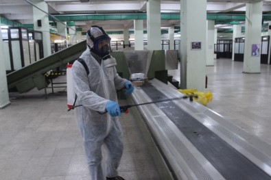 Zeytinburnu'ndaki PTT'ler Dezenfekte Edildi