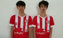 KULÜP BAŞKANI - Antalyaspor Diyarbakır Futbol Akademisi Öğrencilerinden 'Evde Kal Türkiye' Çağrısı