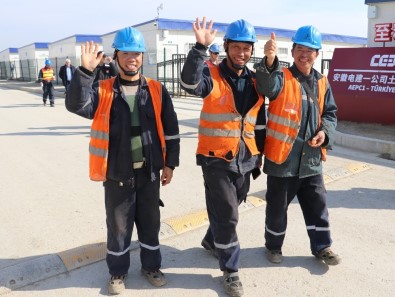 Çinliler Türkiye'de Çalışma İzninde İlk 10'Da Yer Alıyor