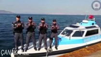 DENİZ POLİSİ - Deniz Polisinden Sağlık Çalışanlarına Alkış Desteği