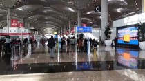 YÜKSEK ATEŞ - İstanbul Havalimanı'na Gelenler Ateşleri Ölçülerek İçeri Alınıyor