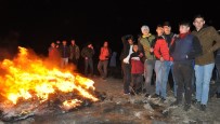 GRUP GENÇ - İzinsiz Yakılan Nevruz Ateşini Polis Söndürdü