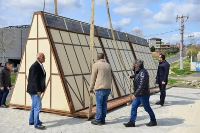 Karadeniz Mahallesi Organik Kadın Eli Pazarı'nın Satış Stantları Yenilendi