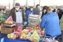 Kuyucak'ta Pazar Yerlerinde Korona Virüs Riskine Karşı Önlemler Alındı Haberi