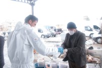 ÜRGÜP BELEDIYESI - Ürgüp'te Pazar Alışverişi Yapanlara El Dezenfektanı Sıkıldı