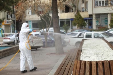 Aksaray'da Oto Ve Hayvan Pazarı Dezenfekte Edilip Kapatıldı