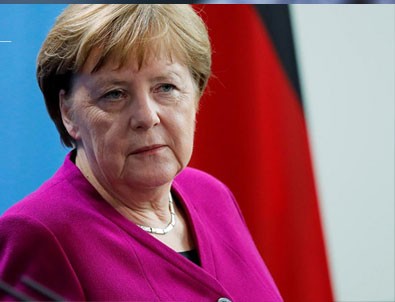 Angela Merkel kendini karantinaya aldı!