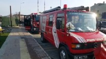 ACıBADEM - Bahçelievler'de Araçlara Sıçrayan Konteyner Yangını Söndürüldü