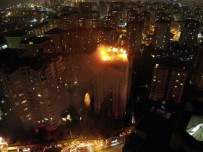 YANGINA MÜDAHALE - Beylikdüzü'nde 15 Katlı Binanın Çatısı Alev Alev Yandı