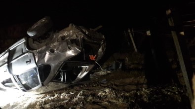 Denizli'de Otomobil Şarampole Devrildi Açıklaması 1 Ölü, 2 Yaralı