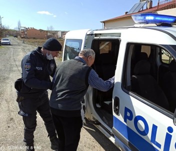Deprem Bölgesi Elazığ'da Yaşlı Ve Hastalar İçin Ekipler Görevde
