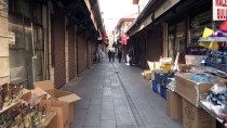 KADINLAR PAZARI - Konya'da Koronavirüs Tedbirleri Sonrasında Cadde Ve Sokaklar Boşaldı