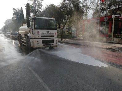 Şehzadeler'in Sokaklarında Dezenfekte Çalışmaları Başladı